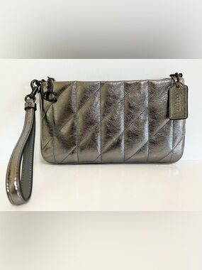 Coach Metallic Quilted Leather Wristlet/Clutch/Top Handle - Dark Silver CW-584.